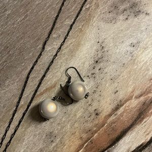 Moonstone like necklace and earrings very unique